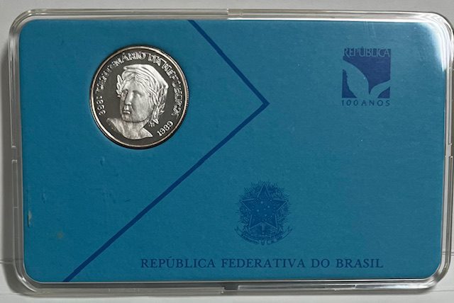 3069 – 200 Cruzados Novos 1989 – Centenário da Republica na caixa