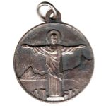 8951 - XXXVI Congr.Eucarístico Internacional RJ - Cristo Redentor (modulo maior) - Bronze Prateado - 1955A15BP - S